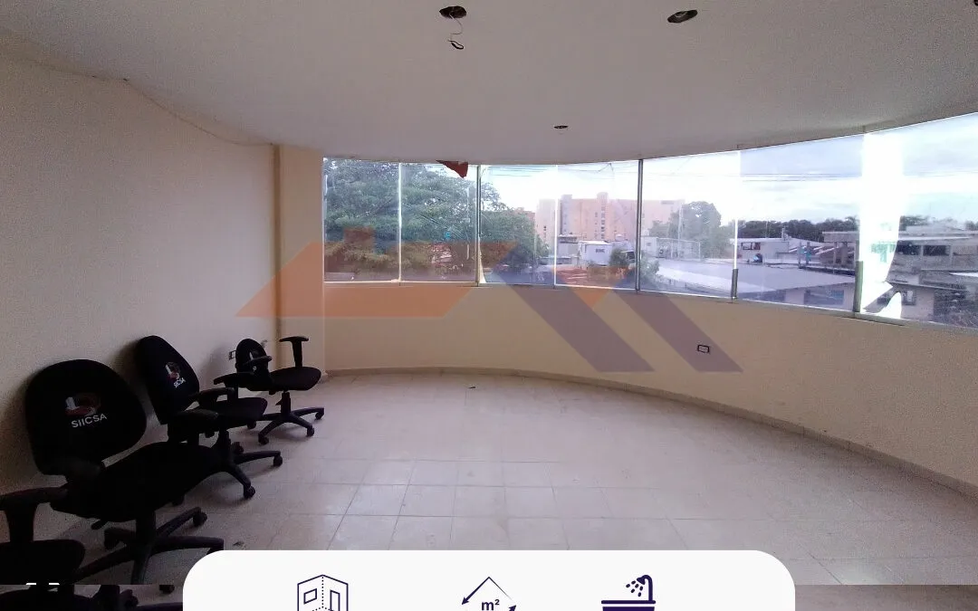 Oficina en renta en Col. Atasta